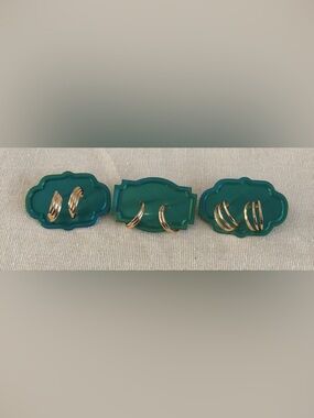 Three Sets Gold-Tone Hoop Earrings Set -